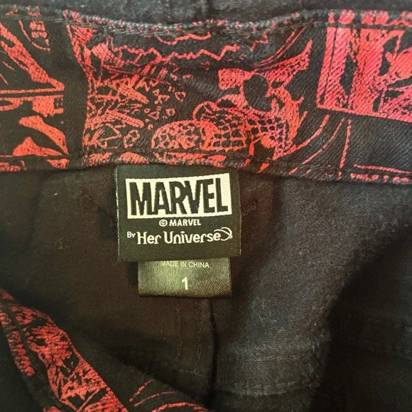 Marvel Her Universe Red Short Overalls - Picture 6 of 10